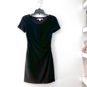 DIANE VON FURSTENBERG gathered front Shift Dress In Black, size 0